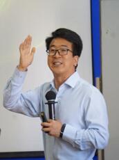 王飞
